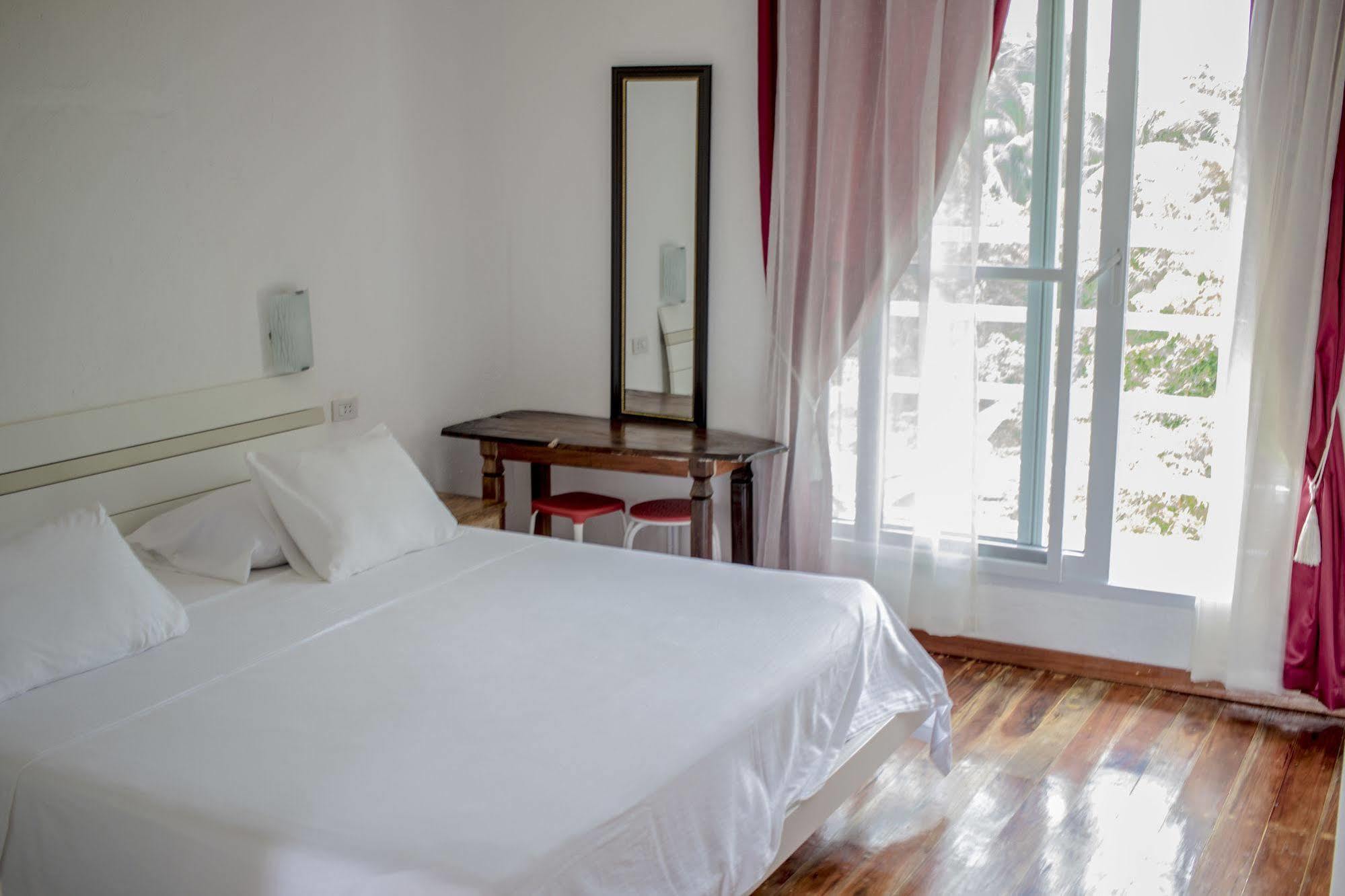 Lanterna Hotel Boracay Balabag  Eksteriør billede